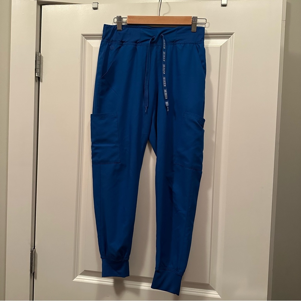 Med couture royal blue insight 6 pocket jogger scrub pants small